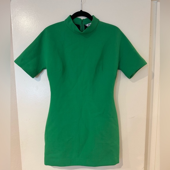 Zara Dresses & Skirts - Zara Vibrant Green Dress